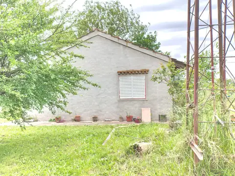 Casa 5 ambientes con 1 baño