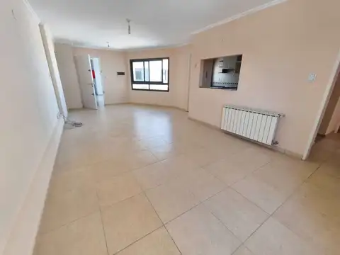 VENTA DEPARTAMENTO COFICO DE CATEGORIA CON PILETA