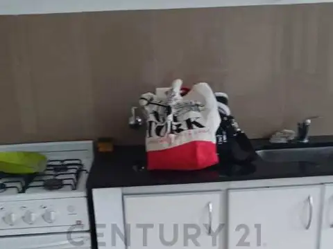 General Hornos 2700, Piso 0