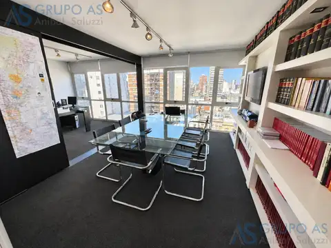 Oficina super moderna y funcional en el centro de la ciudad
