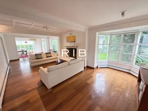 Impecable Propiedad en muy buena ubicación