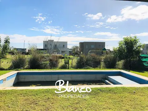 Puertos del Lago - Acacias 100