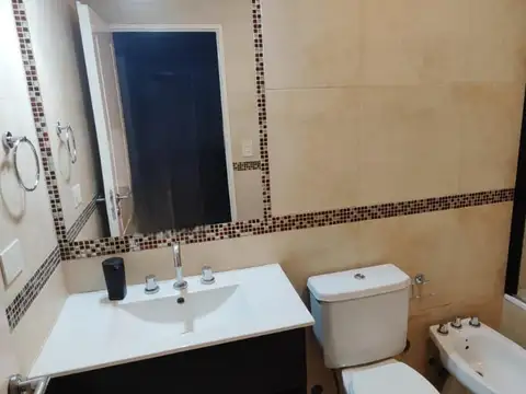 Hermosa casa de 6 ambientes, El Cantón