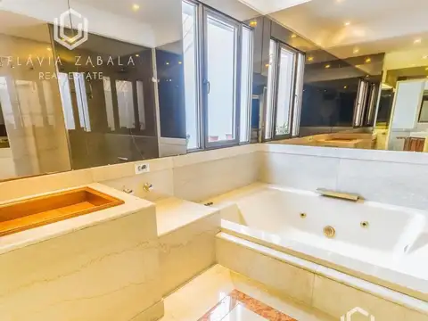 Departamento en Venta de 5 dormitorios