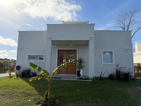 Casa en Venta en Pilar del Este - San Ramón, USD 189.000