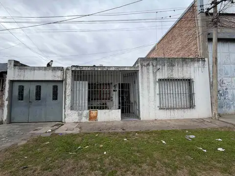 Casa en Venta en Barrio Matheu, USD 41.000