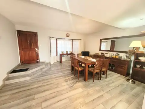 CASA VENTA 5 AMB  DON TORCUATO CON PILETA QUINCHO