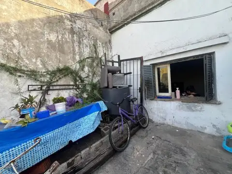 sargento  ponce y pasaje muñiz , Piso 0