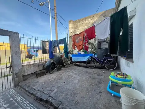 SE VENDE CASA  Pasaje Sargento Ponce 1451 – DOCK SUD