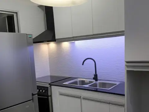 Apartamento en alquiler anual de 1 dormitorio c/ cochera en Península