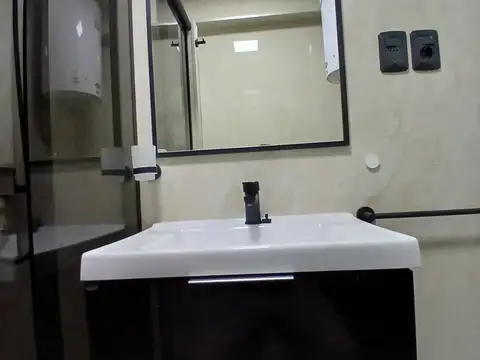 Apartamento en alquiler anual de 1 dormitorio c/ cochera en Península