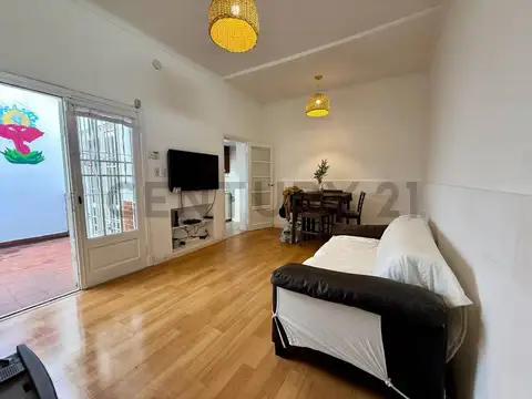 La Rioja 2300, Piso 0
