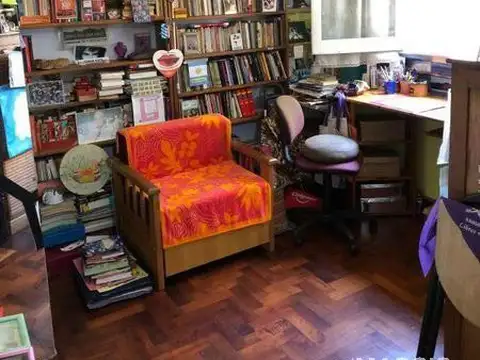 Depto Tipo Casa 4 ambientes con 2 baños