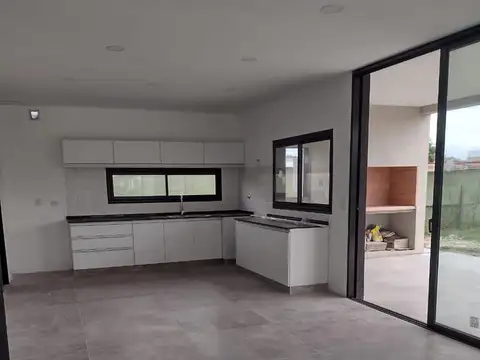 Venta Casa 5 Amb Barrio San Matias Escobar