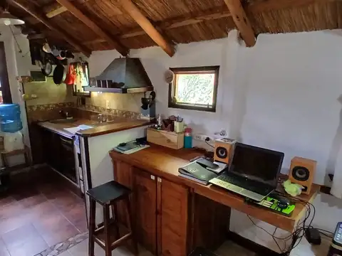 Casa 4 ambientes con 1 baño