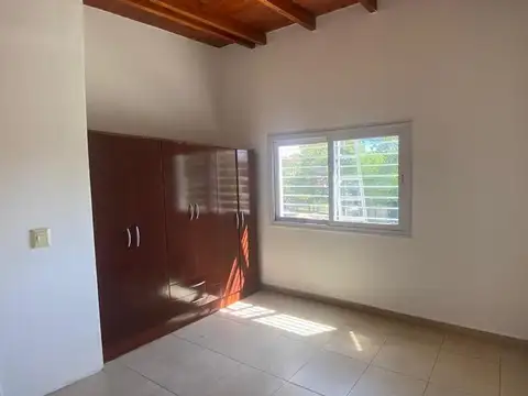 Casa en Alquiler en Arguello, $ 950.000