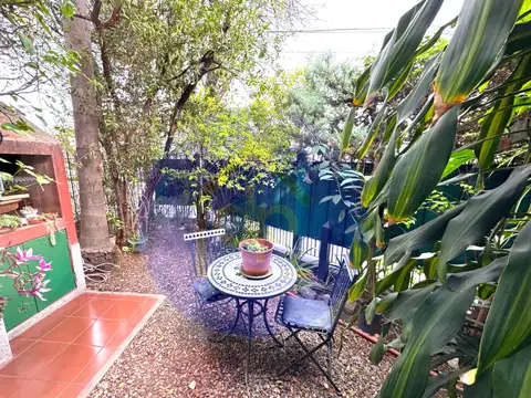 PH tipo casa- 4 amb + playroom - Cochera-Jardin- Versalles