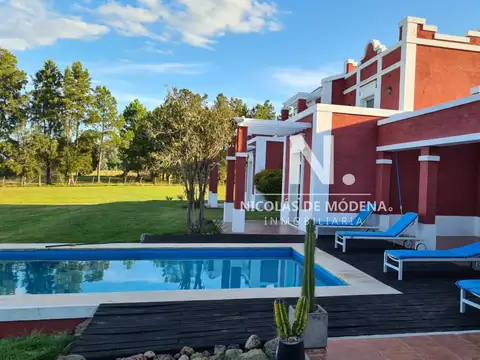 Casa 5 ambientes con 4 baños
