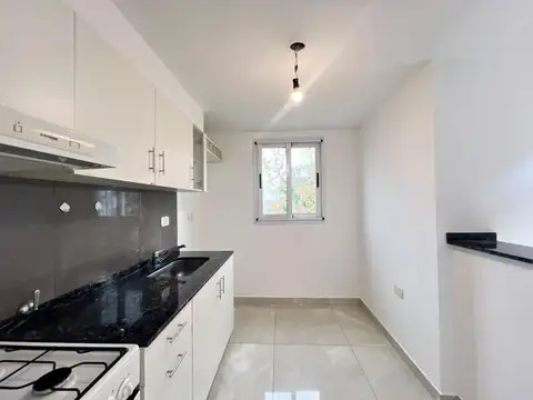 Alquiler Departamento 2 Dormitorios 2 baños con Cochera Rosario Lourdes Semi nuevo