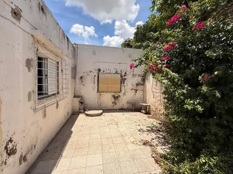 Depto Tipo Casa en Venta 40 años