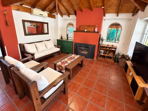 Casa en Venta con 1 cochera