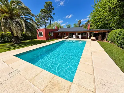 Casa en Venta, Barrio Parque Exaltación - Exaltación de la Cruz.