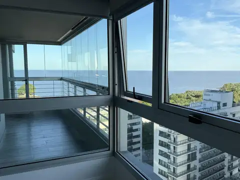 Departamento en Alquiler en Olivos Vias/Rio, USD 3.200