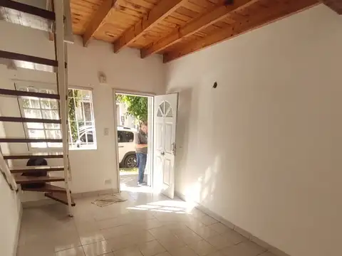 Casa en Alquiler en Ramos Mejia Sur, $ 680.000