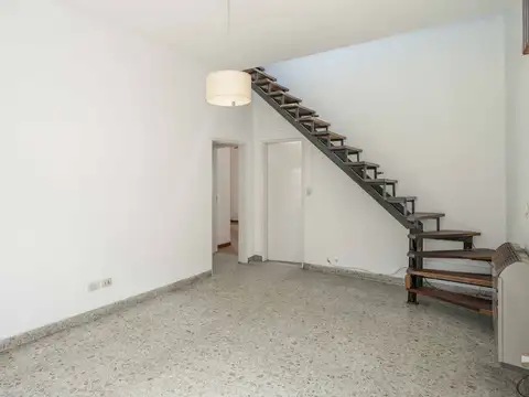 Depto Tipo Casa en Venta en Villa Adelina, USD 140.000