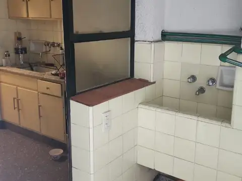 Gorostiaga 2300, Piso Pb