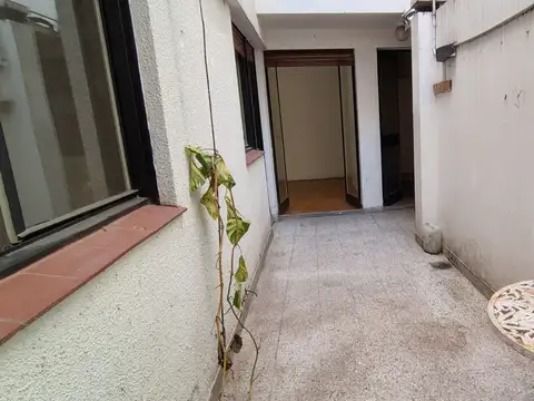 Gorostiaga 2300, Piso Pb