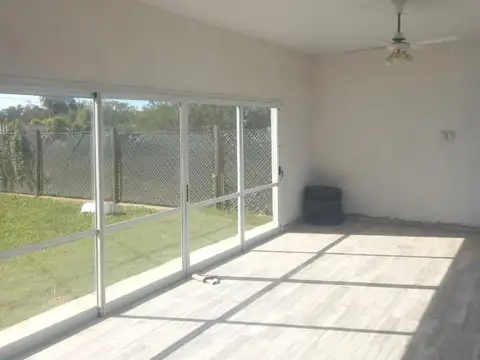 SE VENDE: QUINCHO CON PILETA 10X50. VILLA FABIANA NORTE