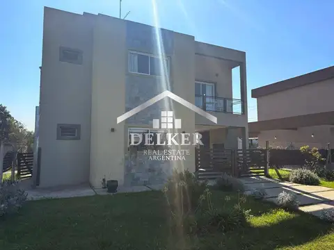 Casa en Venta en Carlos Spegazzini, USD 120.000