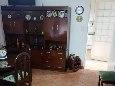 Casa 3 ambientes con 2 baños