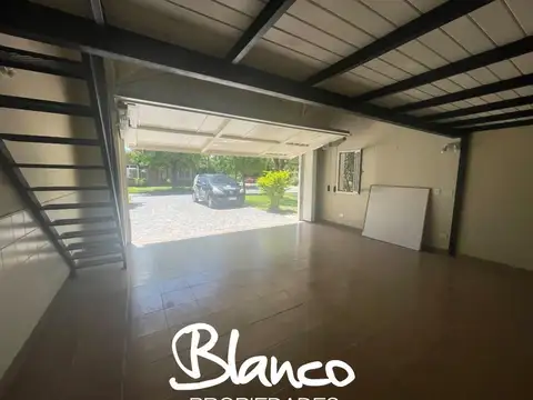 Casa 6 ambientes con 3 baños