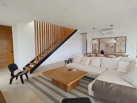 Casa al Lago en venta Barrio Ceibos , Puertos del Lago