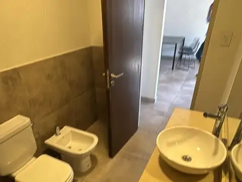 Departamento en Alquiler con 1 cocheras