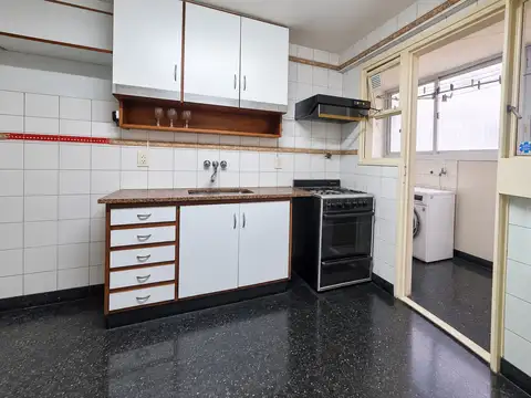 Departamento 4 ambientes con 3 baños