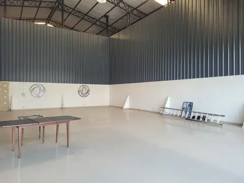 Local en Alquiler Via Púb.