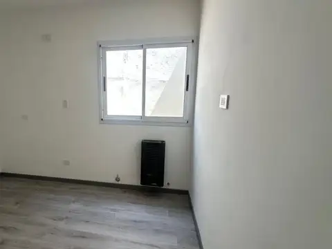 Depto Tipo Casa en Venta 1 año