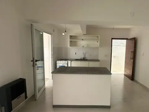 Depto Tipo Casa en Venta de 4 ambientes