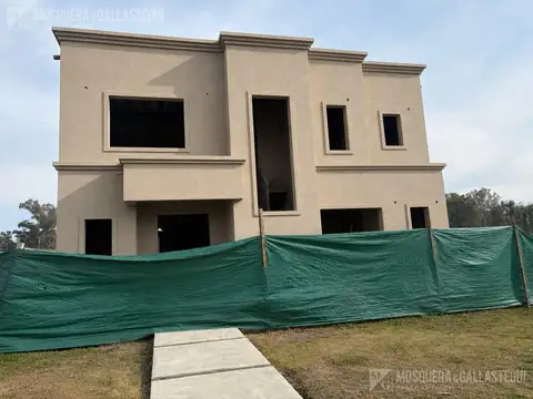 Casa en Santa Sofia