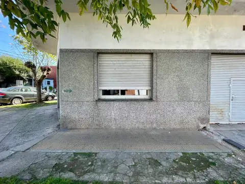 Local en Alquiler en Villa Martelli, $ 600.000