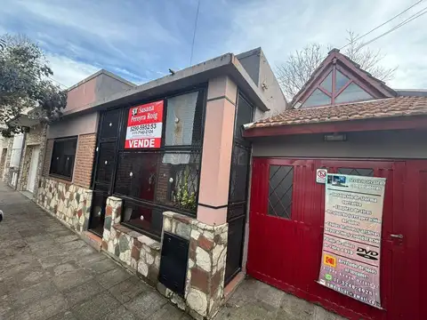 CASA 5 AMB TOTALMENTE RECICLADA CON FONDO Y JARDIN EN MORON