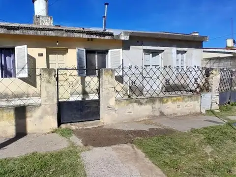 SE VENDE CASA 2 DORMIT EN LOCALIDAD DE TICINO
