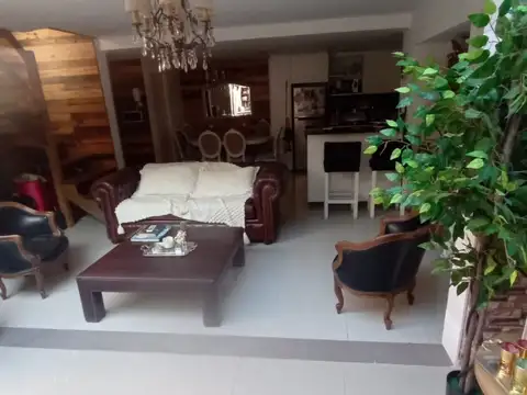 Casa en Venta en Acassuso, USD 265.000