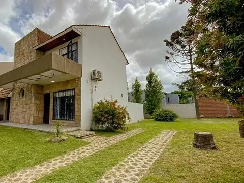 Casa en Venta en Punta Mogotes, USD 160.000