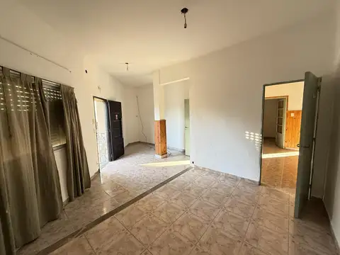 Casa en Alquiler en Arroyito, $ 650.000