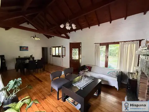Casa 7 ambientes con 3 baños