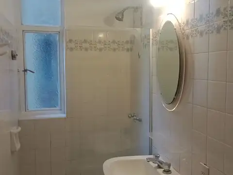 Departamento en Alquiler en Acassuso Vías / Santa Fe, $ 900.000